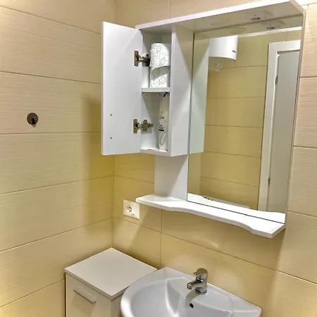 アパート Bazaar Center